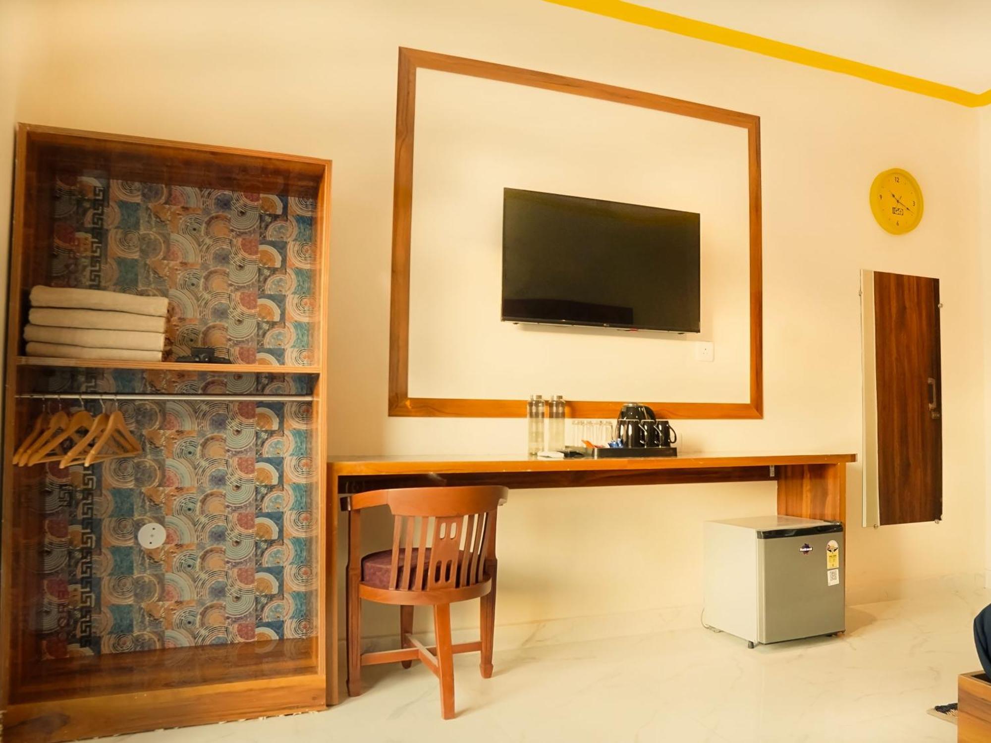 The Hosteller Rishikesh, Upper Tapovan Екстер'єр фото