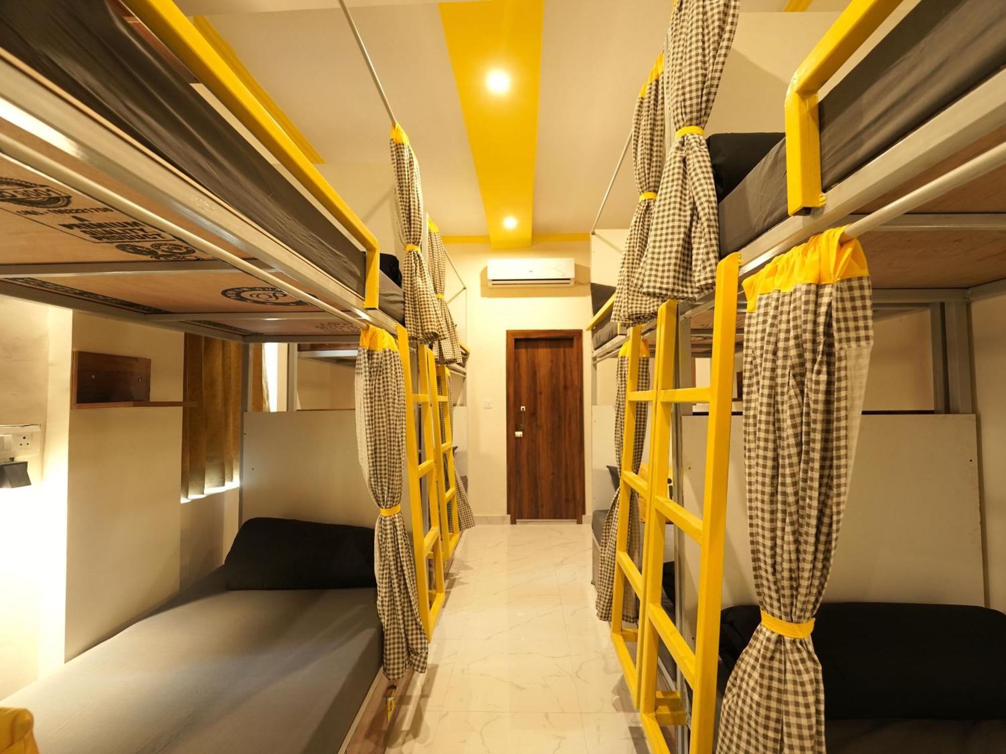 The Hosteller Rishikesh, Upper Tapovan Екстер'єр фото